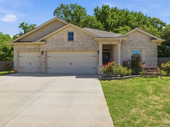 107 Rosyside Cir, Harvest, AL 35749