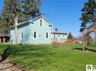 11427 North Rd, Perrysburg, NY 14129