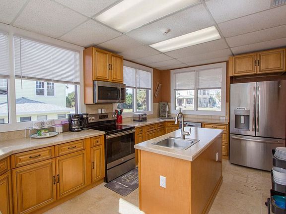 3rd image of 322 Silver Beach Ave