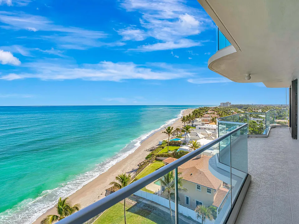 100 Beach Rd #903