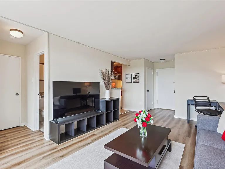Great layout with tons of storage