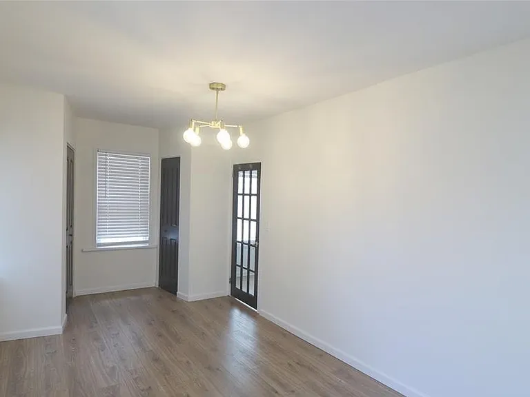 29 Cleveland Pl — Photo 5