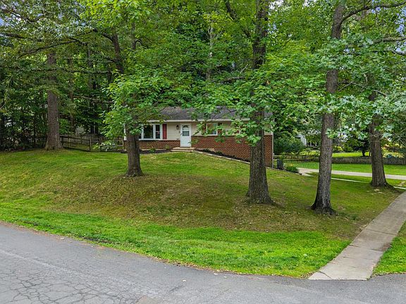 2nd image of 617 Wayward Dr