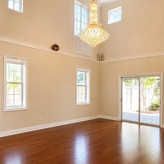 7181 Regina Way — Photo 6