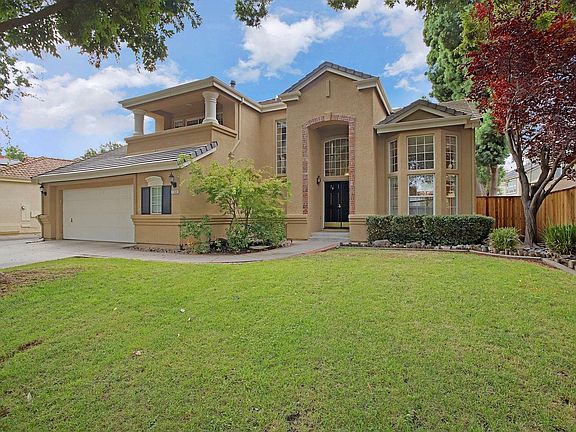 2nd image of 3368 Willowbrook Cir