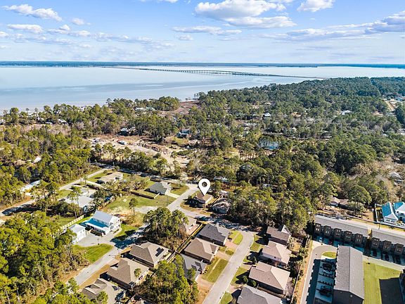 2nd image of 13 Gustaf Dr