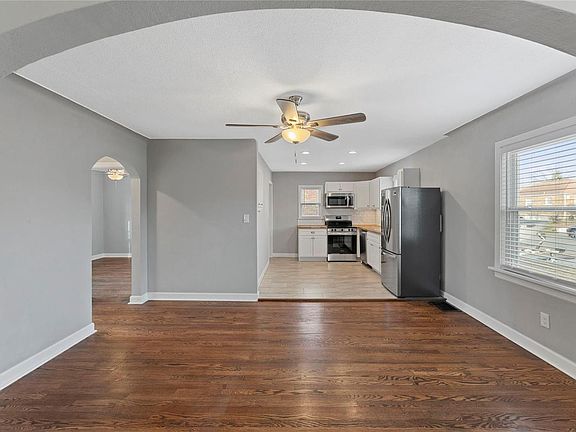 5th image of 38 Lemay Gardens Dr