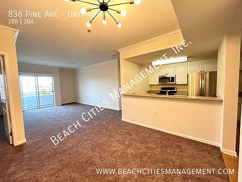 838 Pine Ave Photo 1