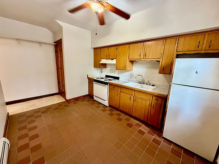 801 McLean — Photo 12