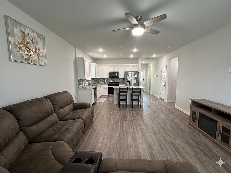 2417 Lucy Axel Ln — Photo 13