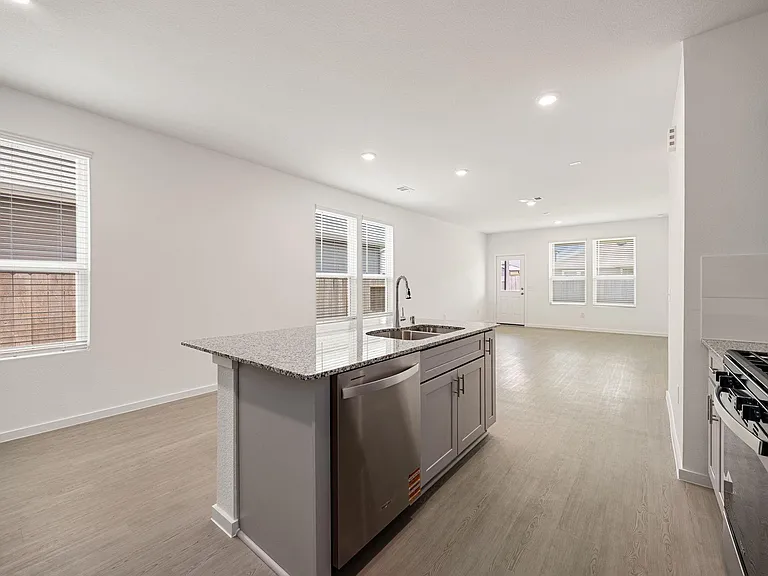 26270 Arrowleaf — Photo 9