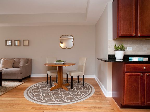5th image of 1124 W Washington Blvd #1A