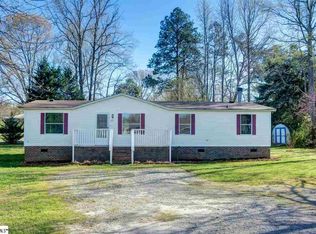 205 Scruggs Rd, Chesnee, SC 29323