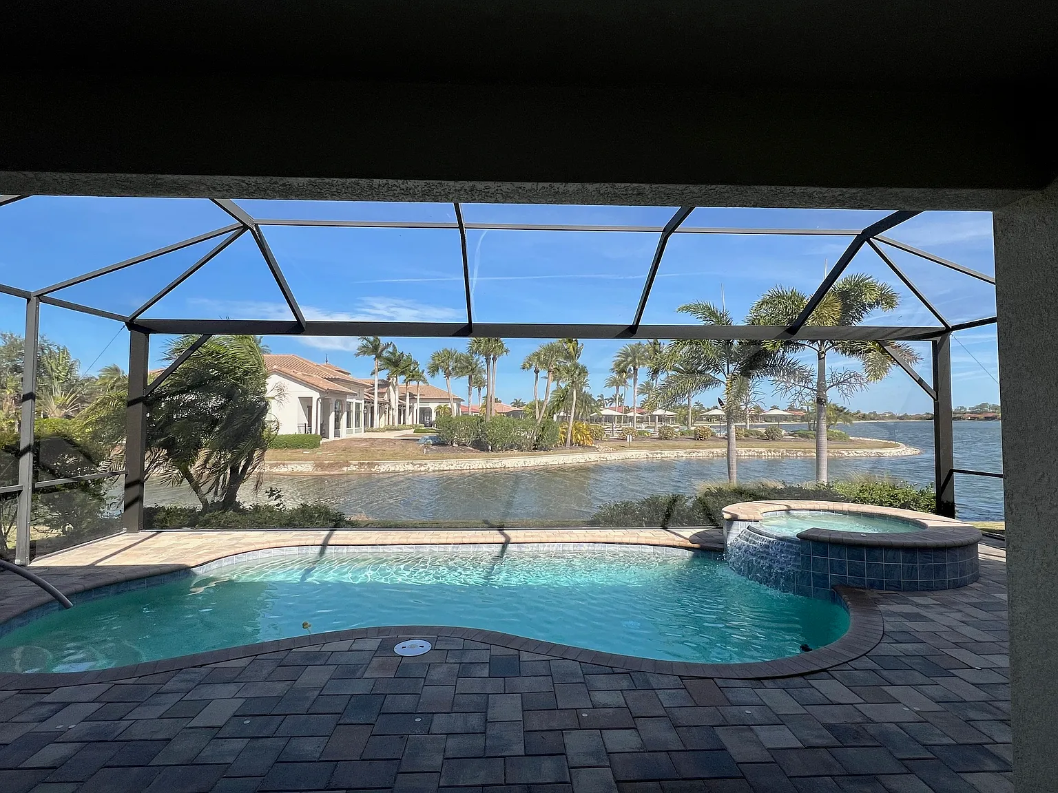 3 bed, 1984 sqft, $4,500 — Photo 1