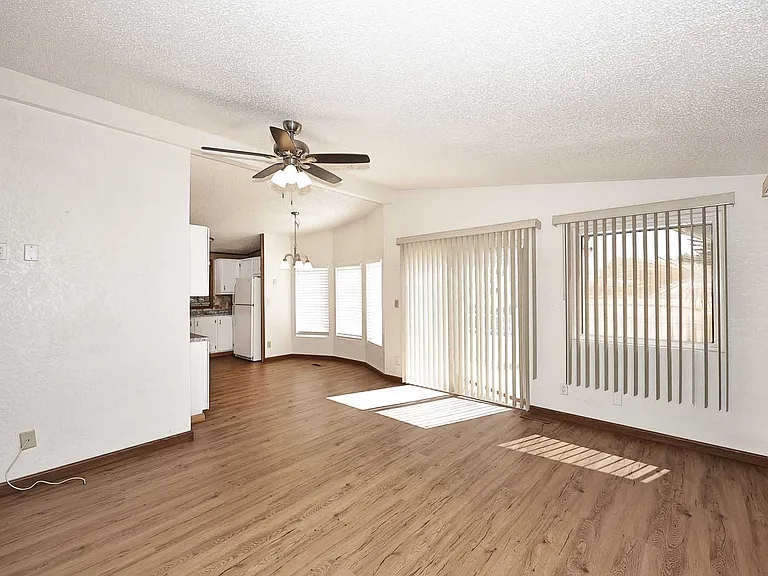 6249 S Pinehurst Dr — Photo 9