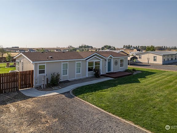 3rd image of 3354 Firouzi Drive NE