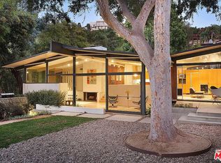 907 Hanley Ave, Los Angeles, CA 90049