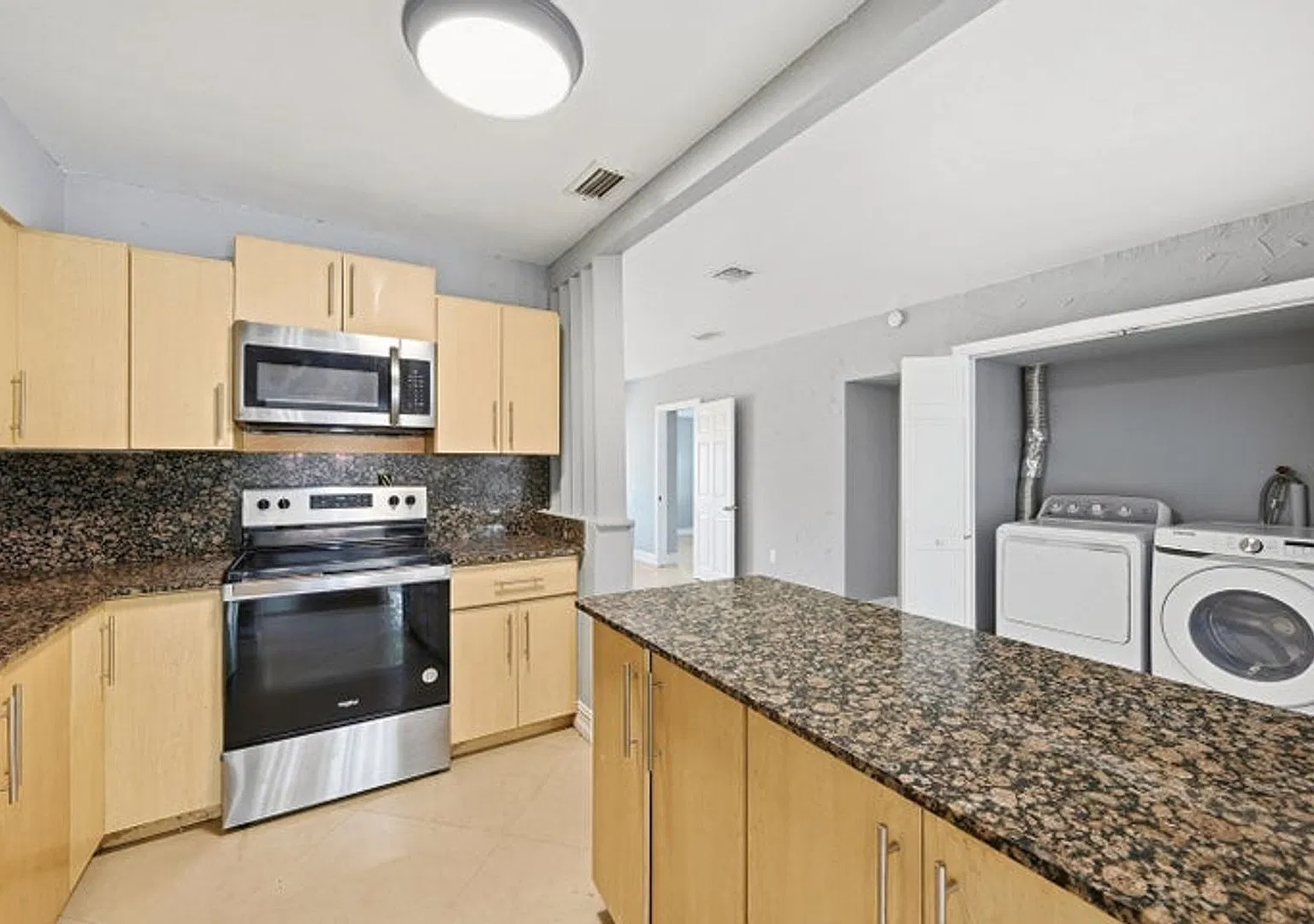 740 E Evanston Circle E, Fort Lauderdale, FL 33312 - 1935 — Photo 2