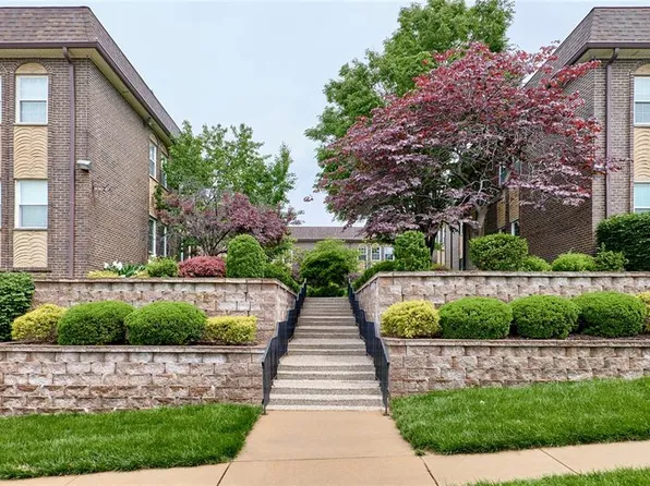 10359 Corbeil Dr APT D, Saint Louis, MO 63146