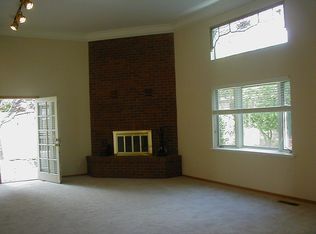 9732 Colonial Cir NE, Albuquerque, NM 87111