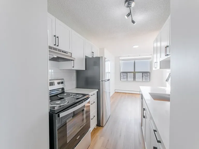 9600 Southland Cir SW — Photo 2