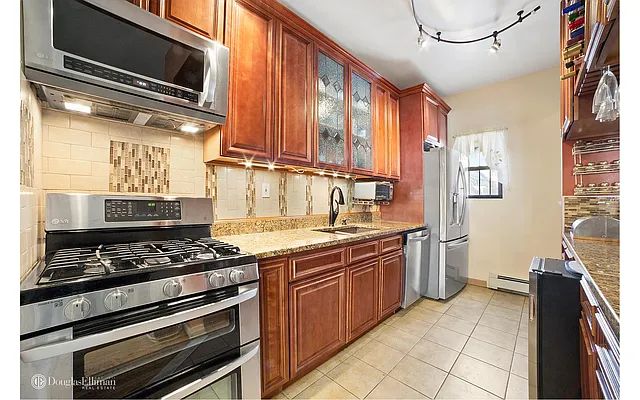 Rented by Douglas Elliman | media 29