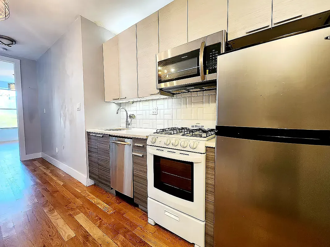 334 Chauncey Street — Photo 2