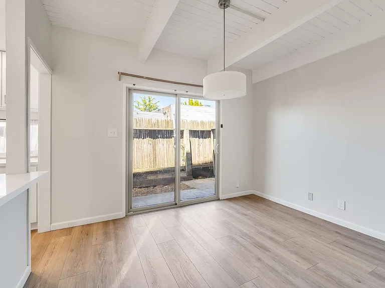 2723 Ashby Pl #D — Photo 11