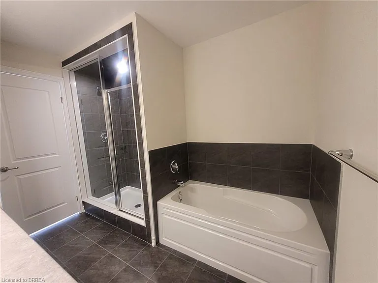 620 Colborne St W #58 — Photo 33