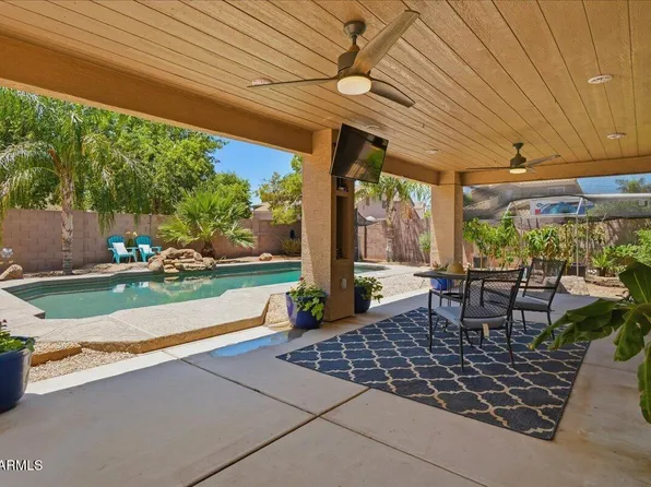 2469 W HAYDEN PEAK Drive, San Tan Valley, AZ 85144