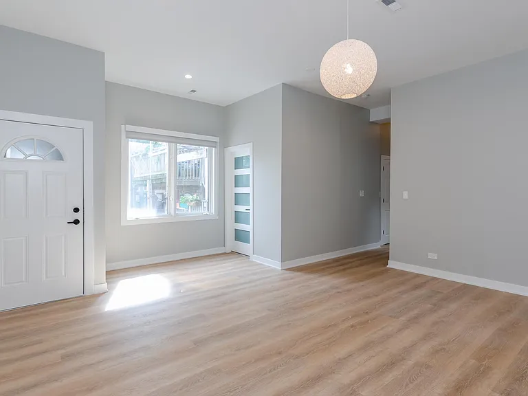 1104 W Taylor St #2R — Photo 5