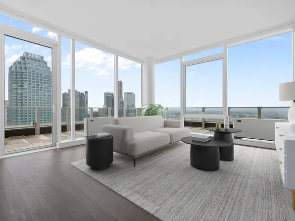 22-44 Jackson Avenue image 1 of 30