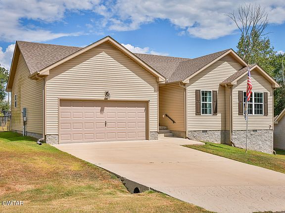 3rd image of 75 Brittney Ln
