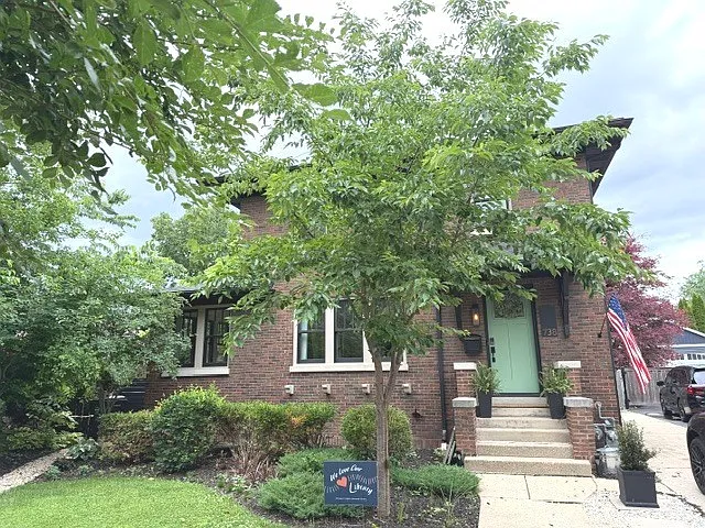 738 N Pine Ave — Photo 44