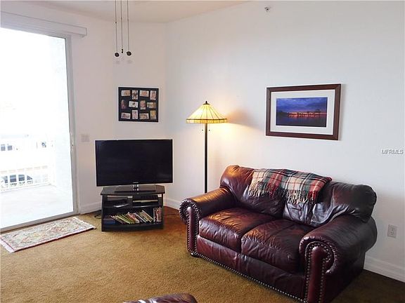 4th image of 7 Island Park Pl APT 201