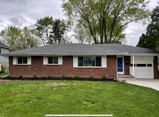 1015 Cherry St, Perrysburg, OH