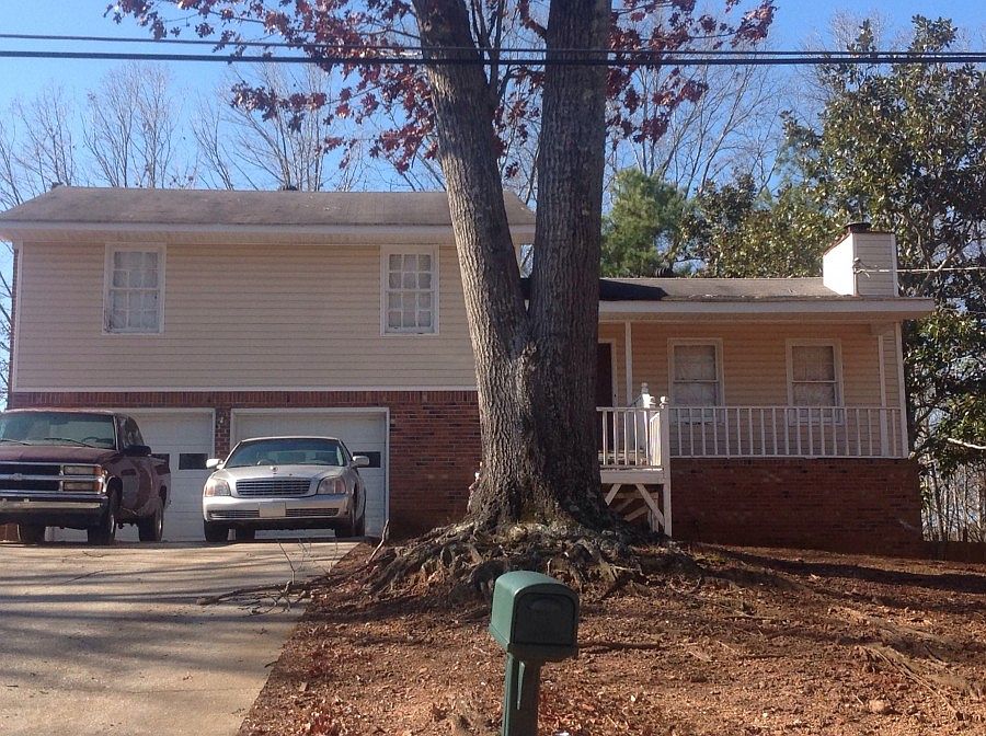 1st image of 2721 Shady Hill Ct