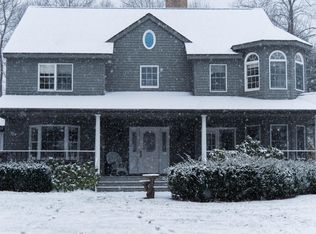 12 Lillybrook Rd, Pittsfield, MA 01201