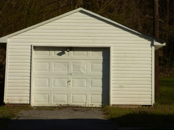 2nd image of 1363 Byrd Cir