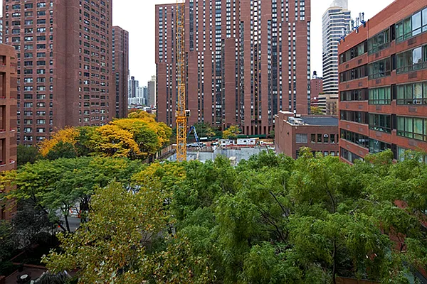 Sold by Corcoran | media 14