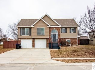 1206 Kimmy Ln, Warrensburg, MO 64093