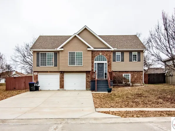 1206 Kimmy Ln, Warrensburg, MO 64093
