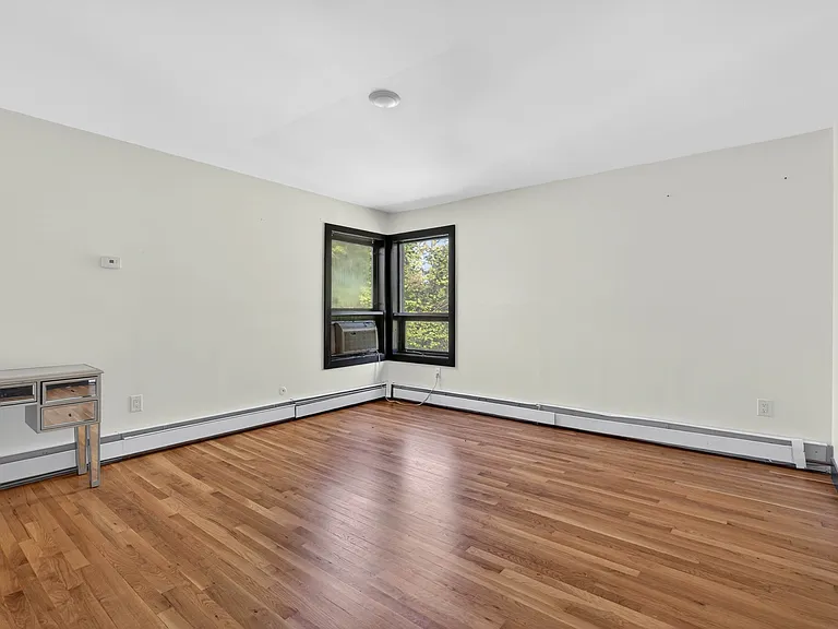 40 Felter Hill Rd — Photo 21