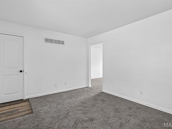 4th image of 816 Ruth Ave