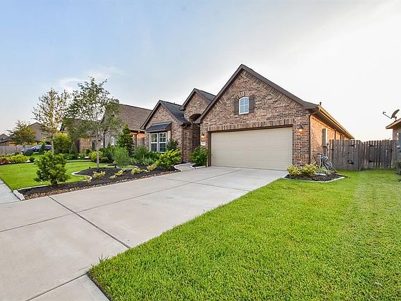 2nd image of 2934 Dawn Haven Ln
