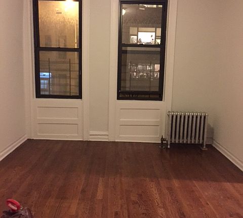 4th image of 307 12th St APT 7