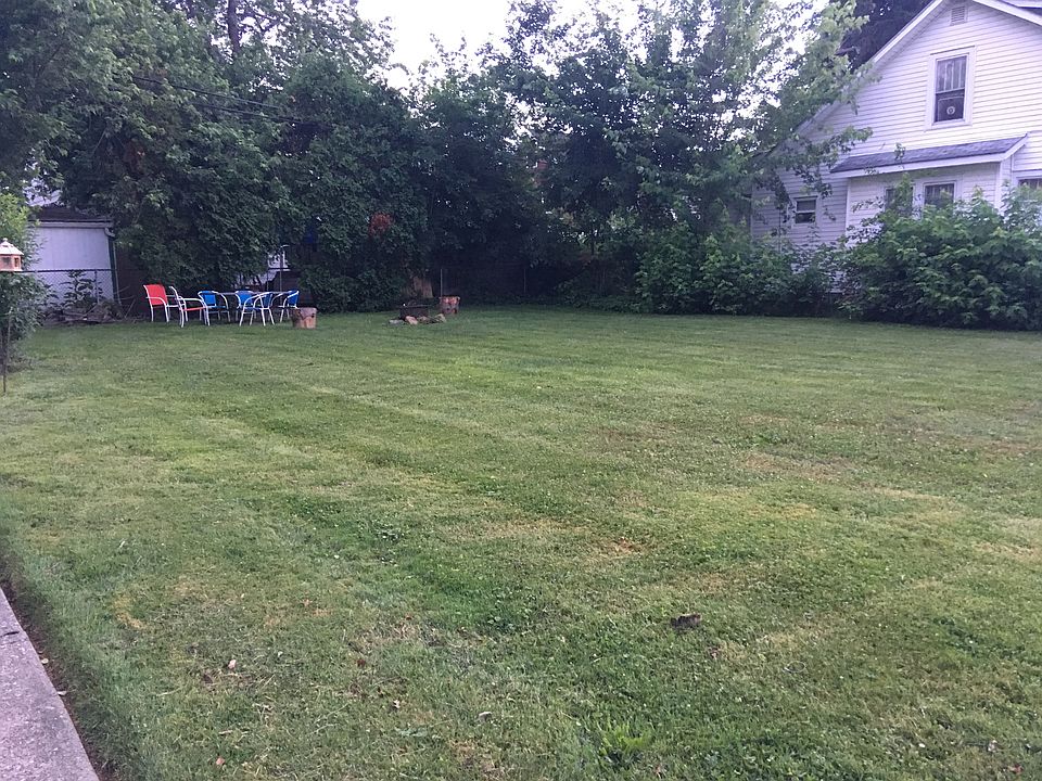 2nd image of 19420 Naumann Ave