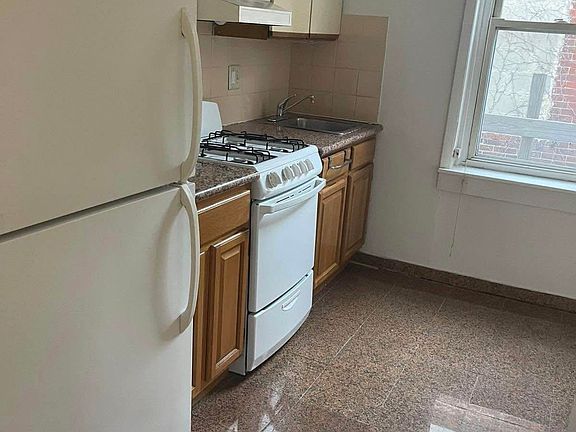 5th image of 1616 S Broad St #3R