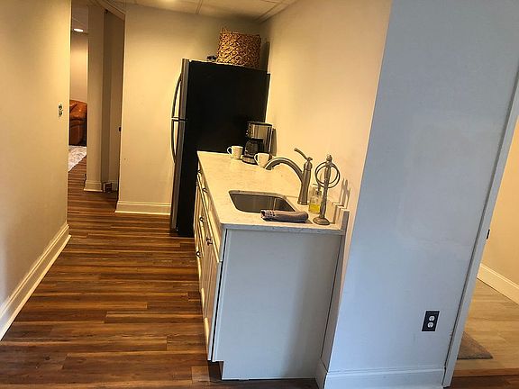 5th image of 7321 Elmwood Ln