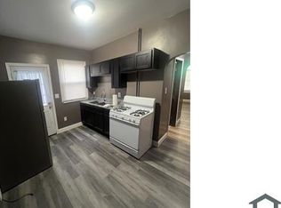 514 4th St APT 1, Pitcairn, PA 15140